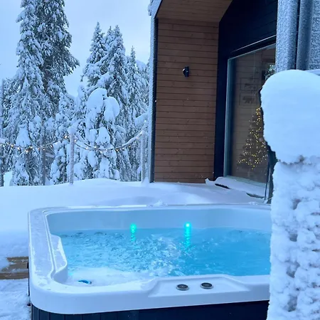 Dakota Villa *